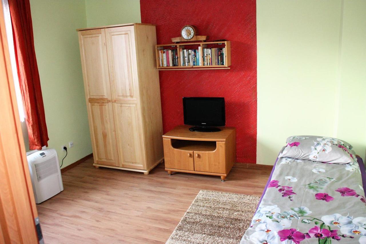 Pokoje Goscinne Liber Łęgowo Exterior foto